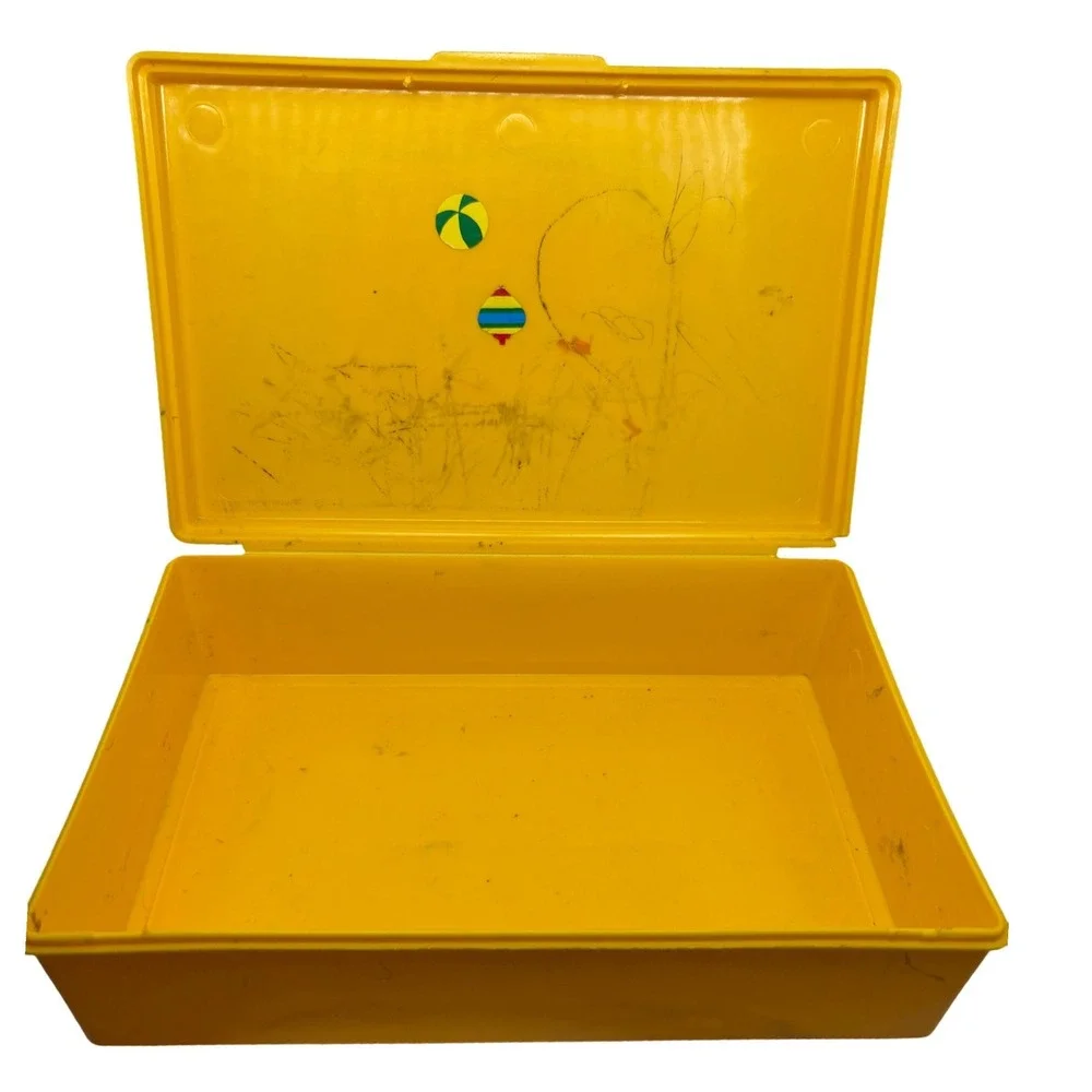 1980s Sterling Plastics Yellow School Utility Box 268 Hot‎ Dog Label 1981 USA
